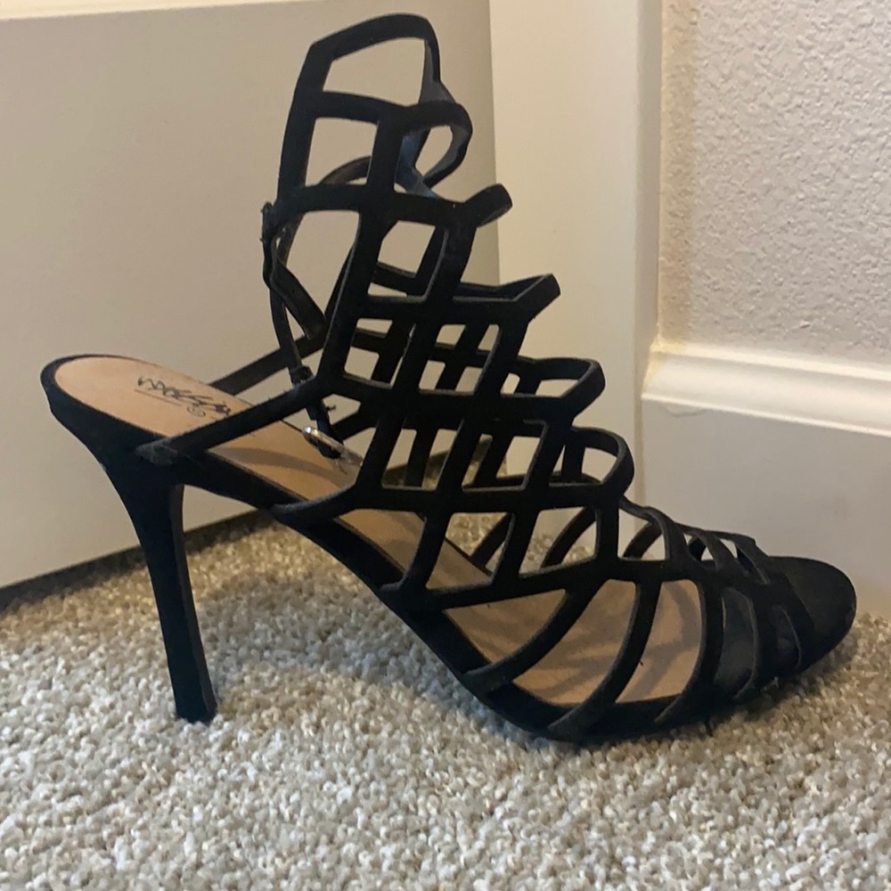 Black heel